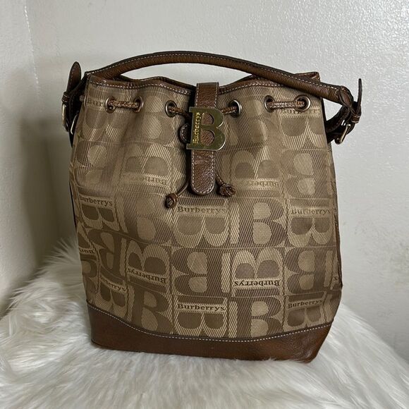 💯Authentic Burberry Canvas Bucket Bag🍀 - Picture 1 of 17